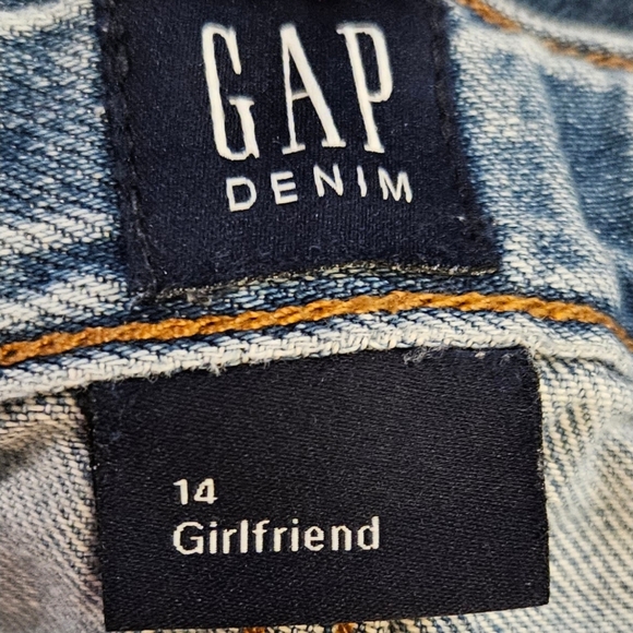 Gap Denim Distressed Patch Light Wash Relaxed Fit Girlfriend Ankle Length Jeans - Picture 4 of 4